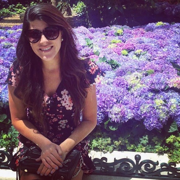 Meet your Posher, Kylie - Picture 3 of 5